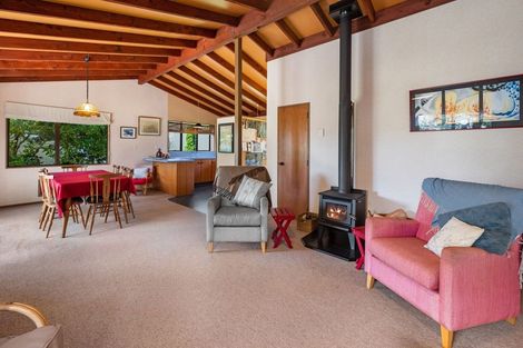 Photo of property in 66 Kinloch Road, Kinloch, Taupo, 3377
