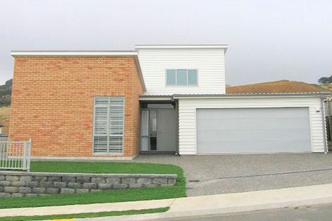 Photo of property in 21 Cedarwood Street, Woodridge, Wellington, 6037