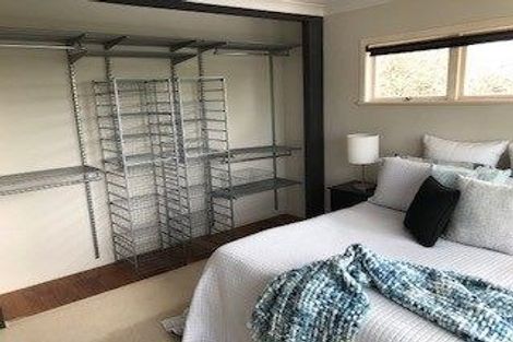 Photo of property in 9 Harding Avenue, Te Atatu South, Auckland, 0610