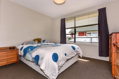 Photo of property in 65 Farquhars Road, Redwood, Christchurch, 8051