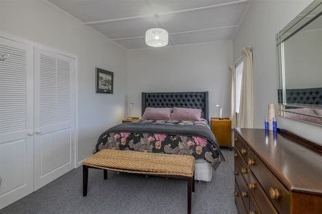 Photo of property in 8 Jervois Terrace, Ohau, 5570