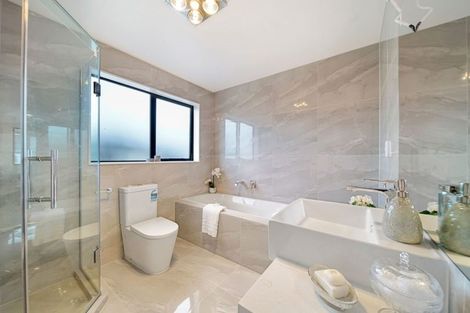 Photo of property in 78 Twin Parks Rise, Papakura, 2110