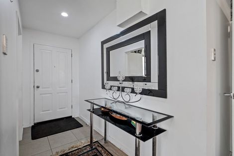 Photo of property in 2/31 Taylors Avenue, Bryndwr, Christchurch, 8052