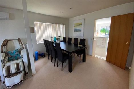 Photo of property in 42 Manutara Avenue, Forrest Hill, Auckland, 0620