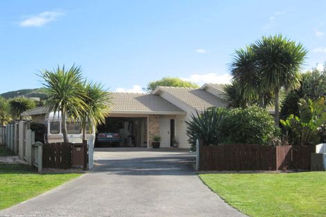 Photo of property in 10 Evansbel Place, Papamoa Beach, Papamoa, 3118