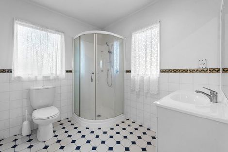 Photo of property in 60 Millen Avenue, Pakuranga, Auckland, 2010