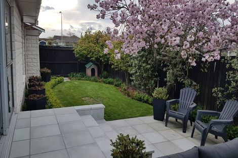 Photo of property in 2/14 Omega Place, Casebrook, Christchurch, 8051