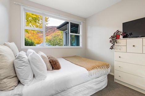 Photo of property in 20 Devon Street, Arrowtown, 9302