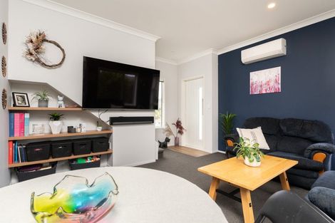 Photo of property in 114a Helston Road, Paparangi, Wellington, 6037