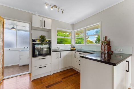 Photo of property in 1/9a Eversleigh Road, Belmont, Auckland, 0622
