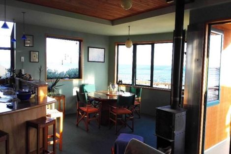 Photo of property in 166 The Esplanade, Houghton Bay, Wellington, 6023