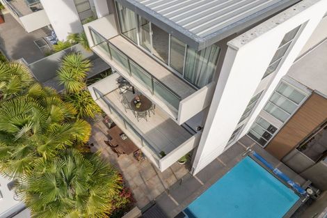 Photo of property in 19 Kilmore Street, Christchurch Central, Christchurch, 8013
