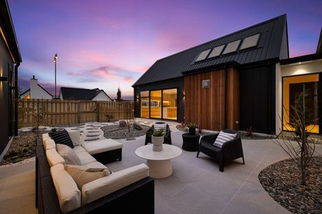 Photo of property in 2 Alan James Lane, Prebbleton, 7604