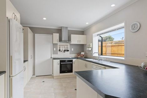 Photo of property in 7 Halstead Place, Huntington Park, Auckland, 2013