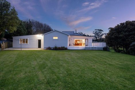 Photo of property in 375 Kaitemako Road, Welcome Bay, Tauranga, 3175