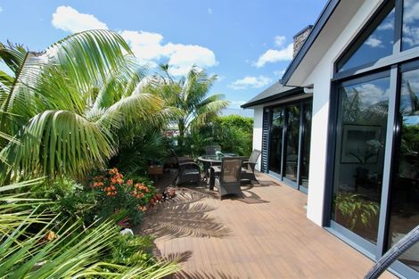 Photo of property in 8 Sara Way, Whitianga, 3510