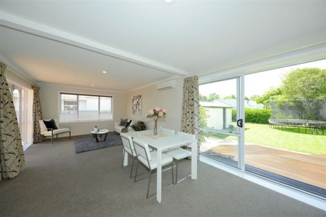 Photo of property in 21 Landsdowne Terrace, Cashmere, Christchurch, 8022