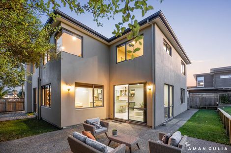 Photo of property in 8 Waikura Drive, Te Atatu Peninsula, Auckland, 0610