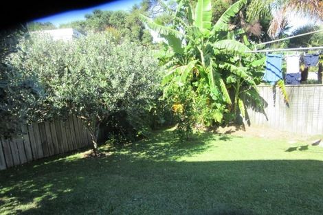 Photo of property in 1/28 Merton Avenue, Glenfield, Auckland, 0627