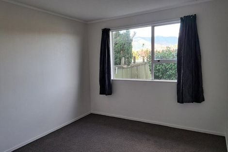 Photo of property in 7b Utah Grove, Totara Park, Upper Hutt, 5018