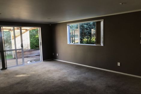 Photo of property in 57 View Road, Henderson, Auckland, 0612