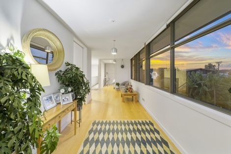 Photo of property in 37 Laurence Street, Manly, Whangaparaoa, 0930