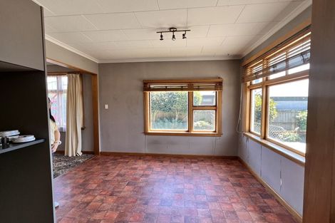 Photo of property in 33 Neill Street, Hornby, Christchurch, 8042
