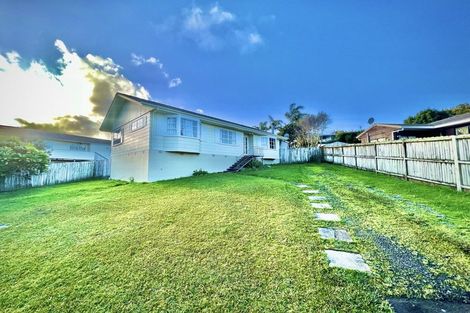 Photo of property in 100 West Harbour Drive, West Harbour, Auckland, 0618