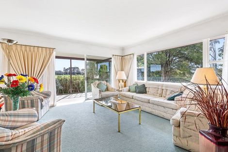 Photo of property in 6 Halcyon Place, Papatoetoe, Auckland, 2025
