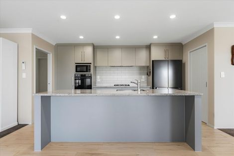 Photo of property in 16 Vantage Place, Omokoroa, 3114