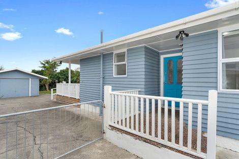 Photo of property in 13 Bowen Street, Levin, 5510