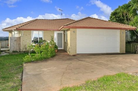 Photo of property in 39 Bluebird Crescent, Unsworth Heights, Auckland, 0632