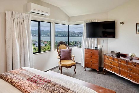 Photo of property in 17 Dornoch Place, Papakowhai, Porirua, 5024