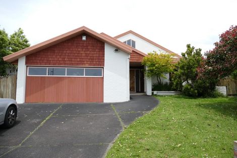 Photo of property in 52 Meadowland Drive, Somerville, Auckland, 2014