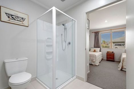 Photo of property in 56 Carrington Drive, Papamoa Beach, Papamoa, 3118