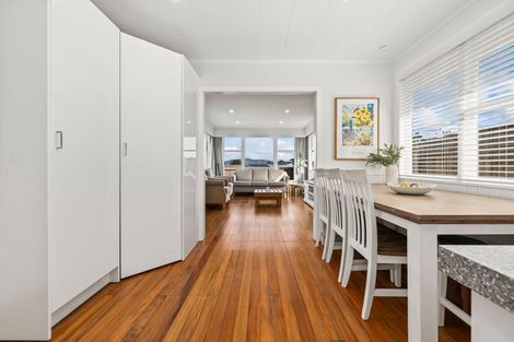 Photo of property in 11a Winara Avenue, Waikanae, 5036