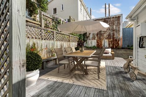 Photo of property in 22 Owen Street, Newtown, Wellington, 6021