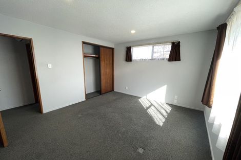 Photo of property in 32 Karnak Crescent, Russley, Christchurch, 8042