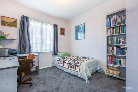 Photo of property in 33 Fairfield Avenue, Fairfield, Lower Hutt, 5011