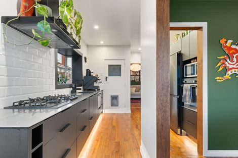 Photo of property in 43 Duckworth Street, Andersons Bay, Dunedin, 9013