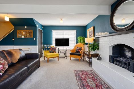 Photo of property in 8a Cassis Place, Crofton Downs, Wellington, 6035