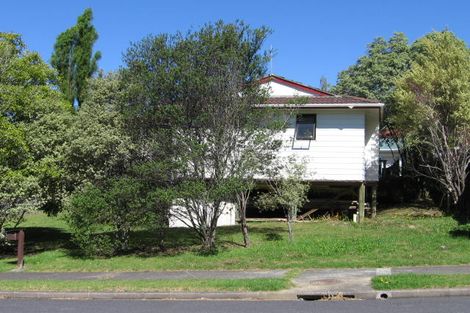 Photo of property in 32 Topliss Drive, Northcross, Auckland, 0632