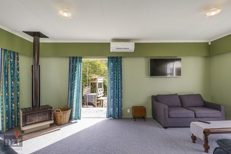 Photo of property in 20 Kuku Street, Tangimoana, 4822