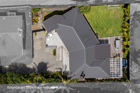 Photo of property in 2/40 Hebron Road, Waiake, Auckland, 0630