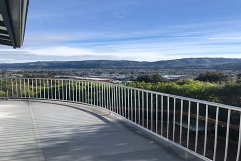 Photo of property in 36 Seymour Grove, Kingsley Heights, Upper Hutt, 5018