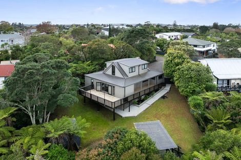Photo of property in 41 Taioma Crescent, Te Atatu Peninsula, Auckland, 0610