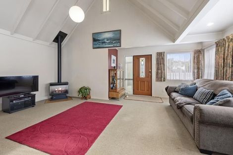 Photo of property in 7a Clinker Grove, Silverstream, Upper Hutt, 5019