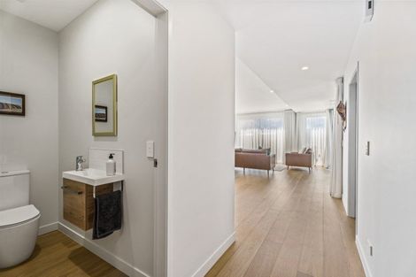 Photo of property in 4 Chapman Drive, Jacks Point, 9371