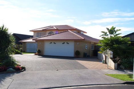 Photo of property in 26 Yarlside Place, Northpark, Auckland, 2013