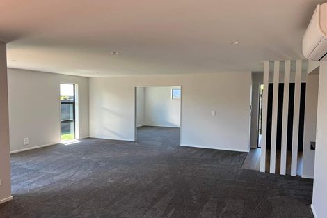 Photo of property in 10 Pierce Street, Marshland, Christchurch, 8083